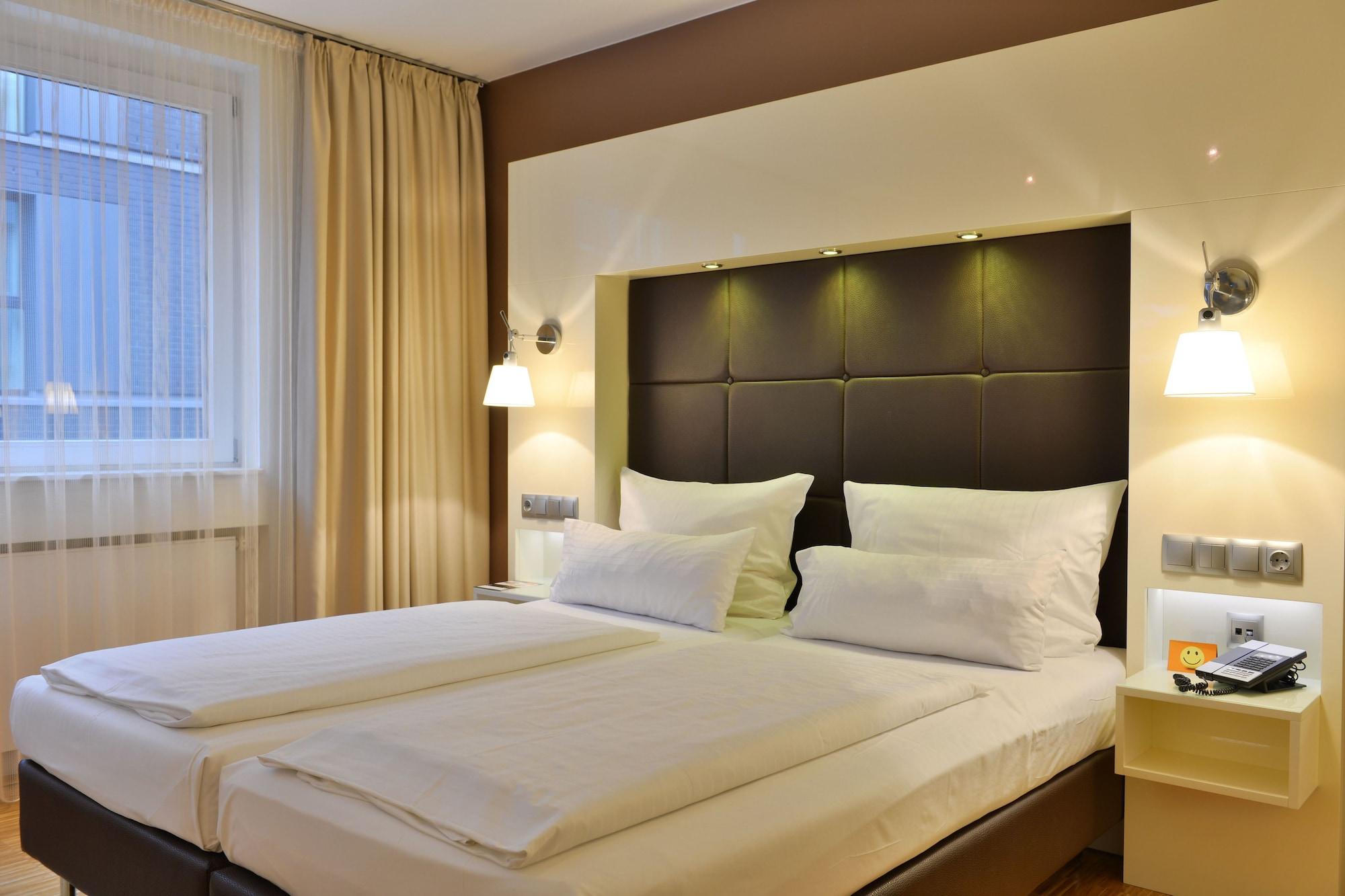 Hotel Santo โคโลญ ภายนอก รูปภาพ